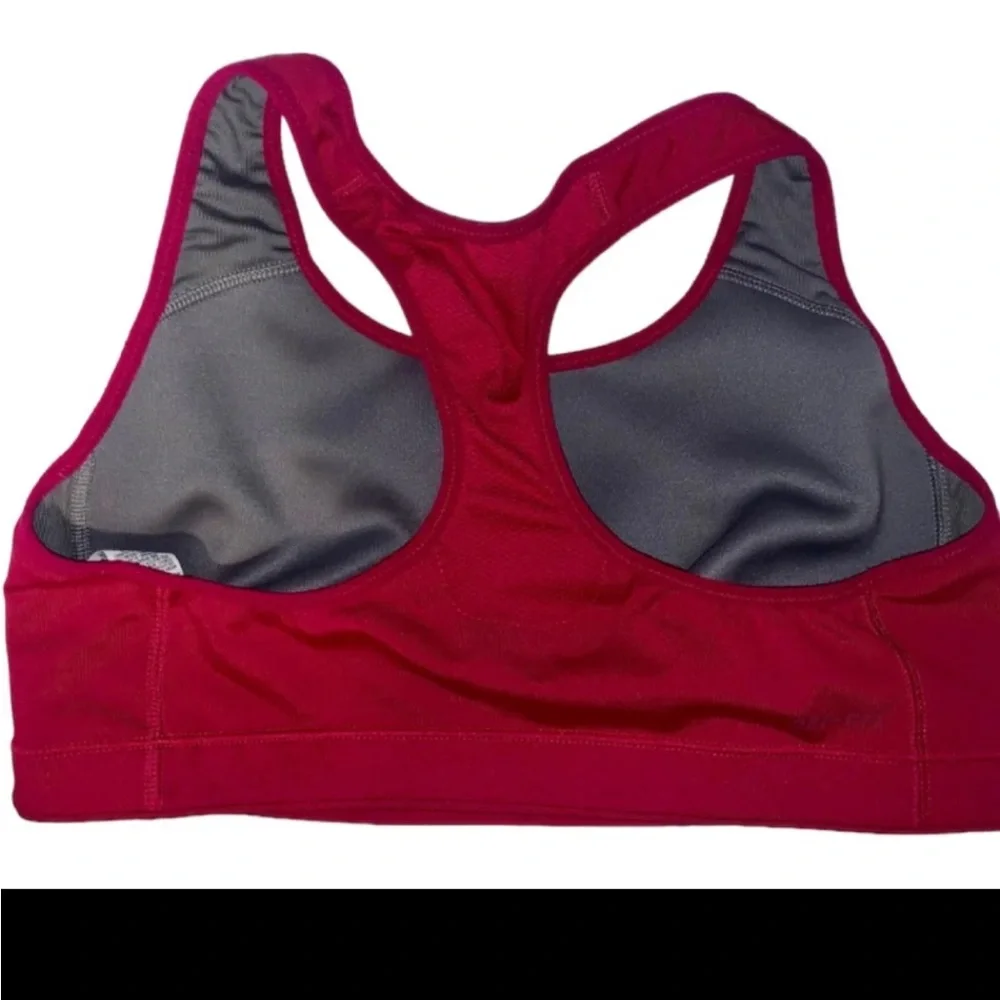 Nike Racerback Sports Bra in Nearly New Condition Sz Small